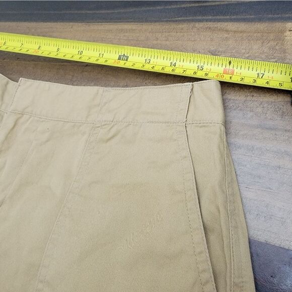 Lauren Ralph Lauren Cargo Short Khaki Tan Color Cotton Size 4 - Picture 3 of 8